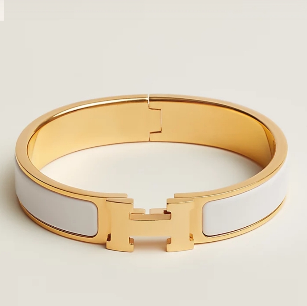 Authentic Hermes Narrow Click H Bracelet in Enamel with Gold-Plated hardware